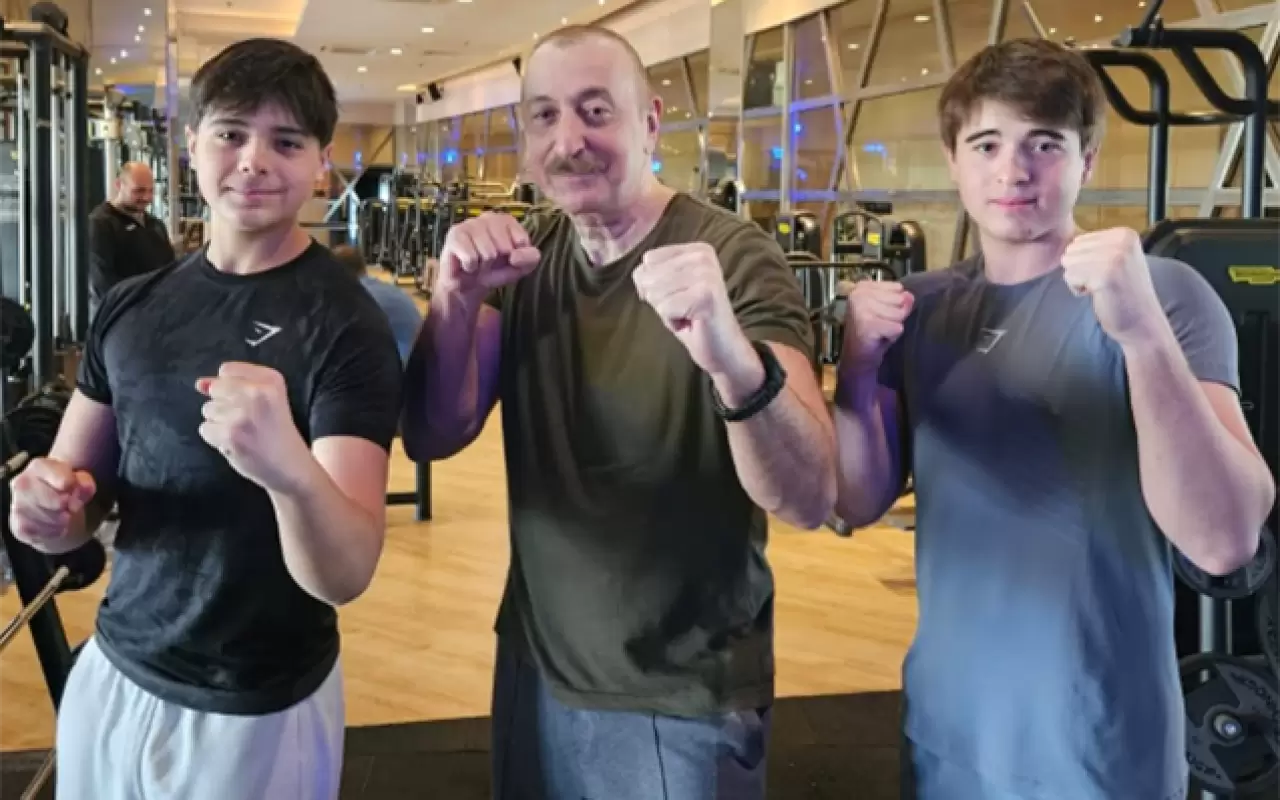 “Baba ilə Antalyanın idman zalında məşq" - Prezidentin nəvəsindən maraqlı paylaşım