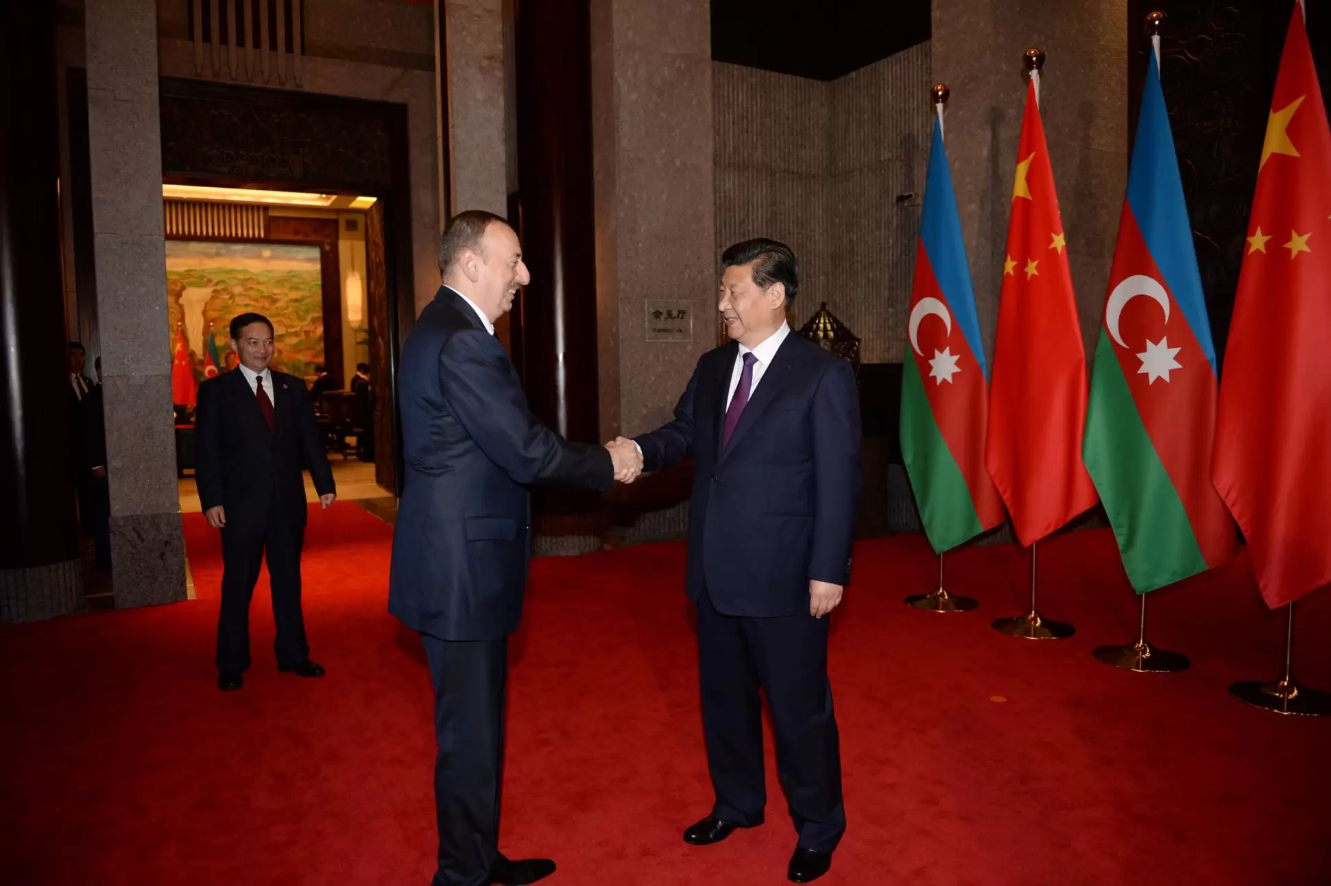 Azərbaycan Prezidenti İlham Əliyevin Pekində rəsmi qarşılanma mərasimi olub