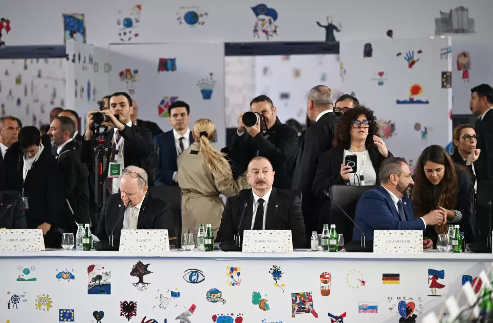 Prezident İlham Əliyev “Avropa Siyasi Birliyi” 6-cı Zirvə toplantısının açılış plenar sessiyasında iştirak edib