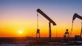 Dünya bazarında xam neft qiymətləri yenidən geriləyib