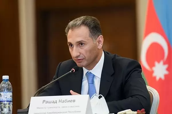 Rəşad Nəbiyev Zelini təbrik etdi