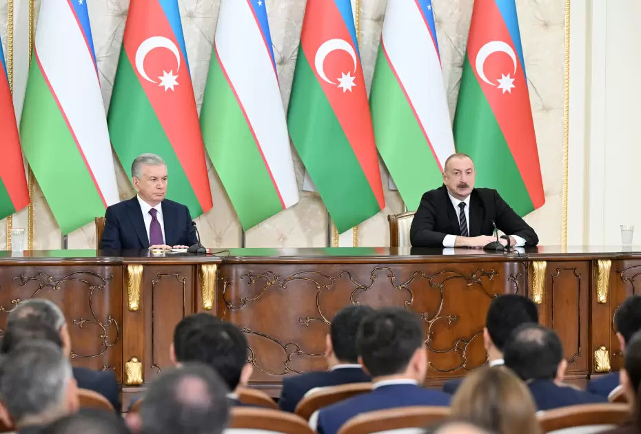 Azərbaycan Prezidenti İlham Əliyev və Özbəkistan Prezidenti Şavkat Mirziyoyev mətbuata bəyanatlarla çıxış ediblər