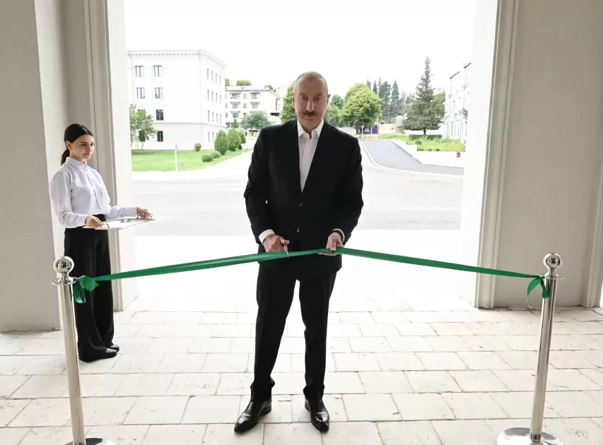 Prezident Xankəndi Konqres Mərkəzinin açılışını etdi