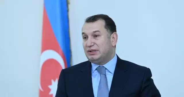 Sabiq deputat AHK-da baş verənlərdən danışdı - İstirahət müddətləri azaldılıb, zənglərə cavab verilmir, kütləvi ixtisarlar, istefalar...