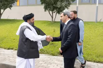 Rövşən Rüstəmov Əfqanıstan Baş nazirinin müavini ilə görüşüb