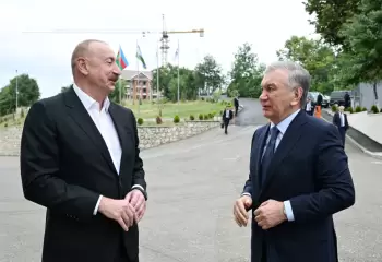 Azərbaycan və Özbəkistan prezidentləri Xankəndidəki “Businesstex JV” tikiş fabrikinin fəaliyyəti ilə tanış olublar