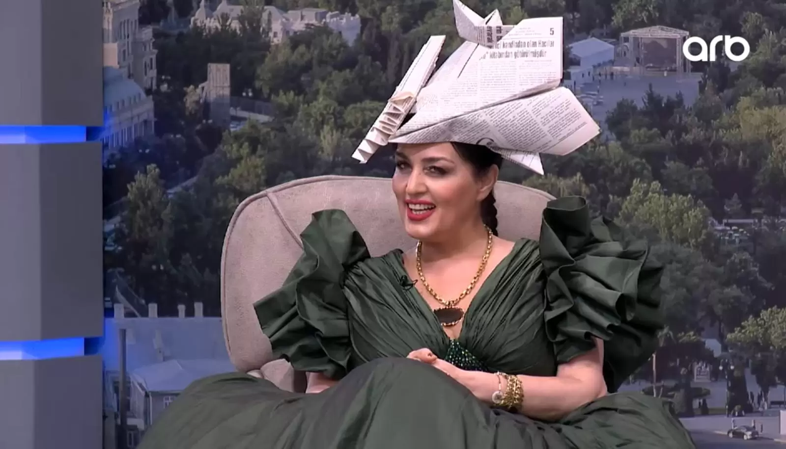 Elza Seyidcahan jurnalistləri belə təbrik etdi - VİDEO