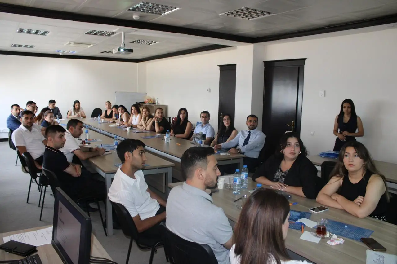“Sosial mediada təhlükəsizliyini qoru!” layihəsinin yekun təlimi və təltifetmə mərasimi keçirilib - FOTO