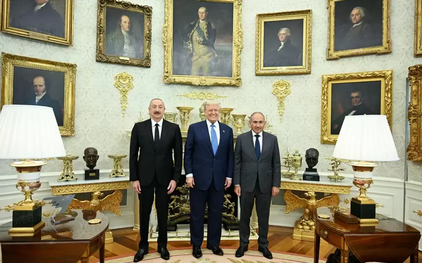 Tramp İlham Əliyev və Nikol Paşinyanla Vaşinqtondakı görüşündən video yayımlayıb