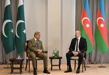 Azərbaycan Prezidenti Məhəmməd Şahbaz Şərifə zəng edib