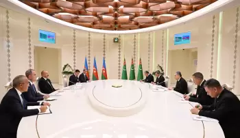 Azərbaycan Prezidenti İlham Əliyevin Türkmənistan Xalq Məsləhətinin sədri ilə geniş tərkibdə görüşü olub