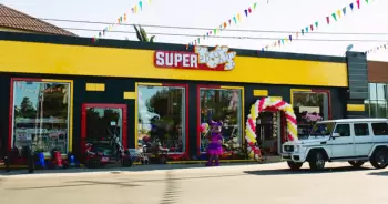 Anbarı yanan “Super Toys”un vergi borcu 2,3 milyon manata çatıb