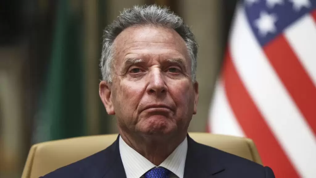 Uitkoff ilin sonuna qədər vəzifəsini tərk edə bilər