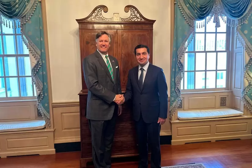 Hikmət Hacıyev və Kristofer Landau Azərbaycan-ABŞ münasibətlərini müzakirə edib