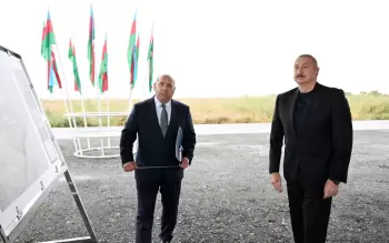 Prezident İlham Əliyev Füzuli rayonunun yeni salınacaq Qaraxanbəyli kəndinin təməlini qoyub