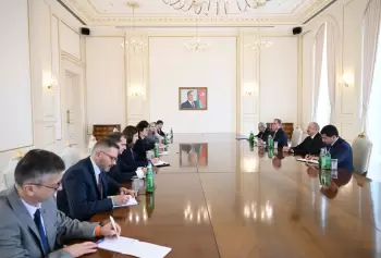 Prezident İlham Əliyev Avropa İttifaqının Genişlənmə üzrə komissarını qəbul edib