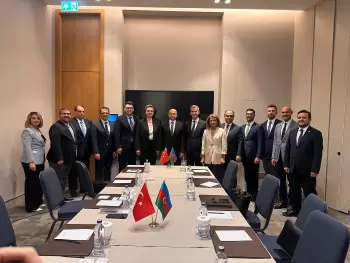 İzmirdə külək enerjisi şirkətləri ilə əməkdaşlıq imkanları müzakirə edilib