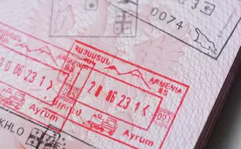 Ermənistan sərhəd ştamplarından Ağrı dağının təsvirini çıxarır