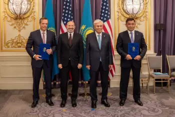 Qazaxıstan və ABŞ 4 milyard dollarlıq lokomotiv müqaviləsi imzalayıb