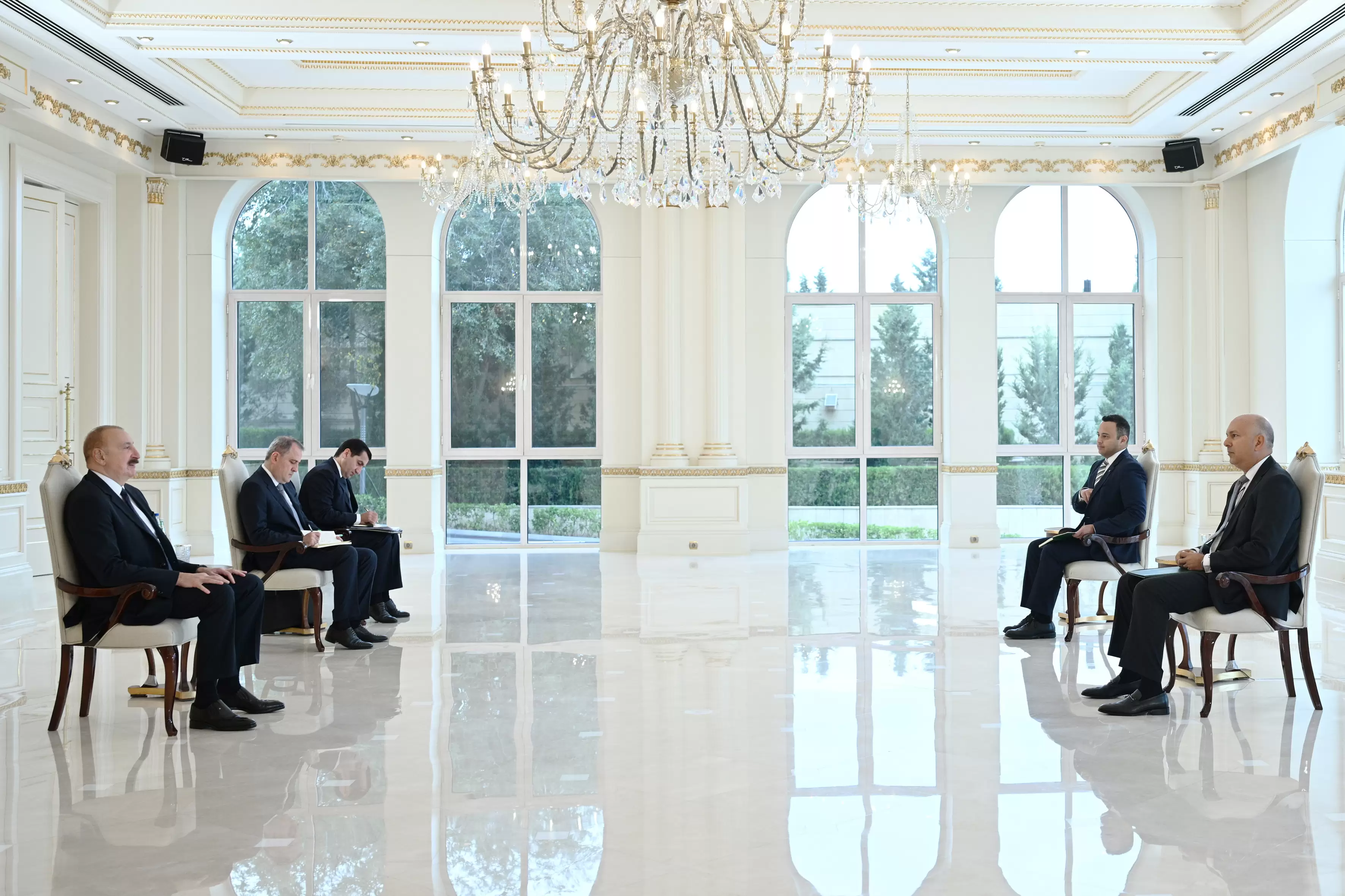 Prezident İlham Əliyev Misirin ölkəmizdə yeni təyin olunmuş səfirinin etimadnaməsini qəbul edib