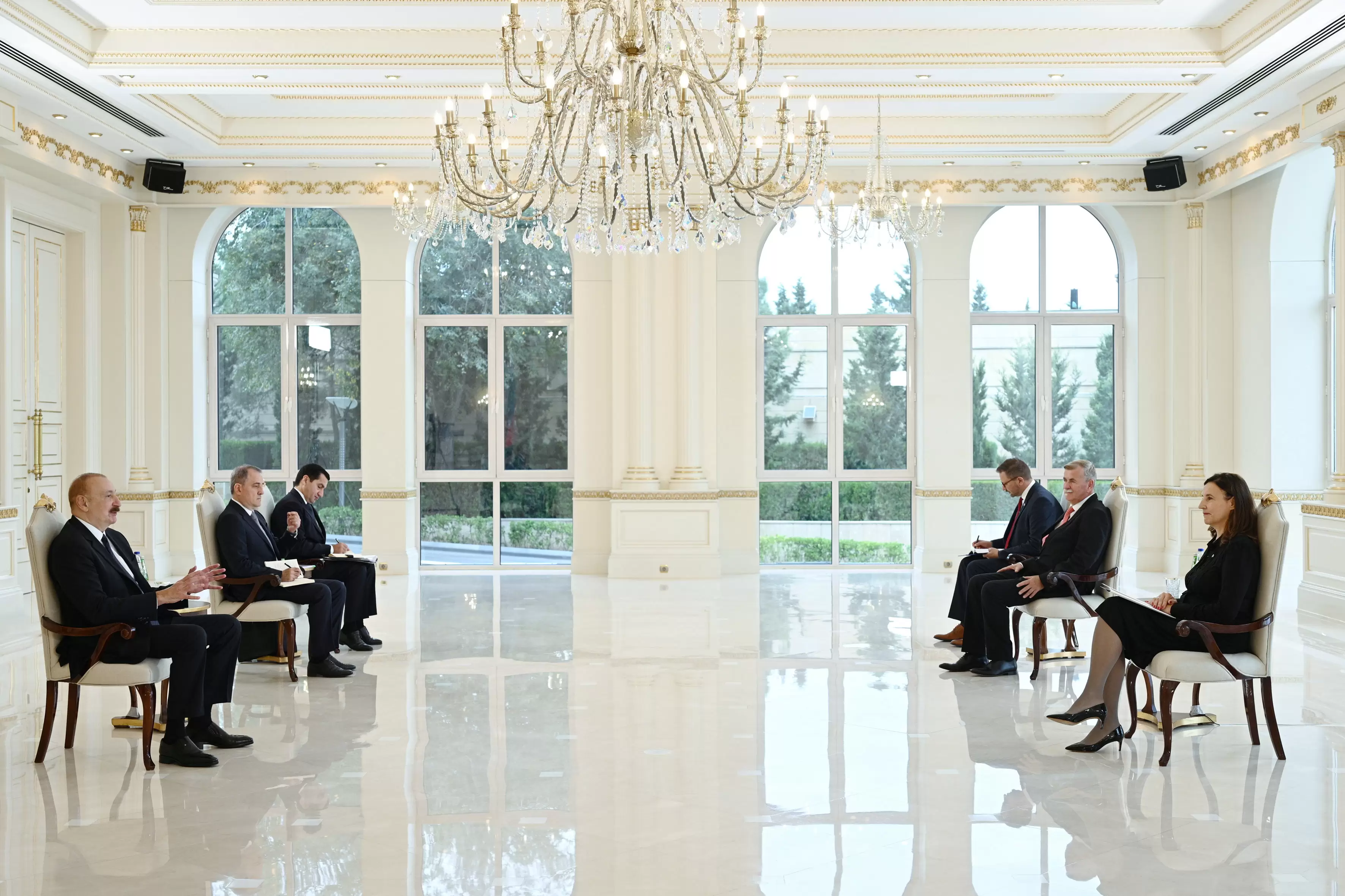 Prezident İlham Əliyev Avropa İttifaqının ölkəmizdəki nümayəndəliyinin yeni təyin olunmuş rəhbərinin etimadnaməsini qəbul edib