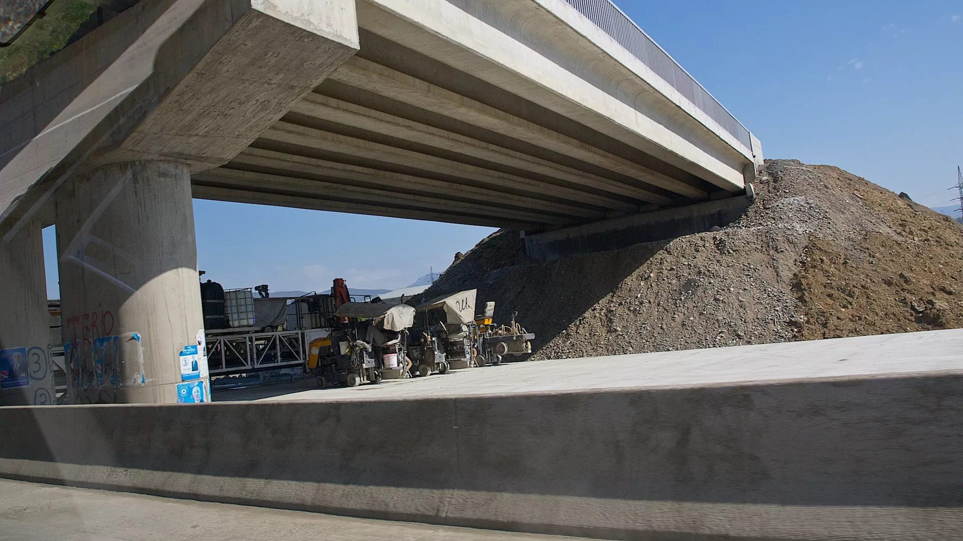 Gürcüstanda “Orta Dəhliz” yollarının tikintisi 2026-cı ildə tamamlanacaq