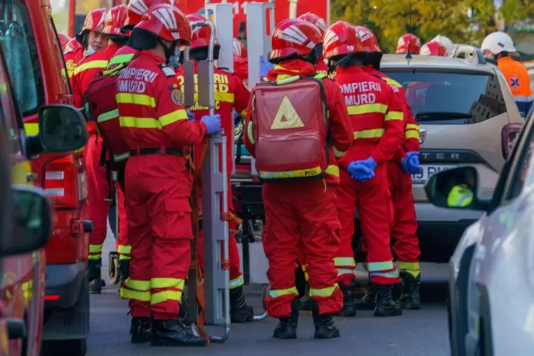 Rumıniyanın paytaxtında çoxmərtəbəli binada güclü partlayış olub