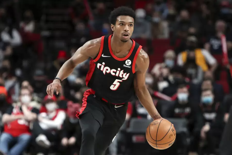 NBA basketbolçusu hava limanında marixuana ilə saxlanılıb