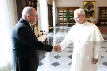 Nikol Paşinyan Roma Papası ilə görüşüb