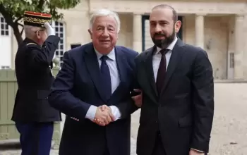 Mirzoyan Fransa Senatının sədri ilə Azərbaycanla imzalanacaq sülh müqaviləsini müzakirə edib