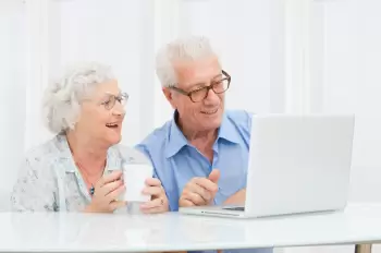 İnternet istifadəsi yaşlı insanların tanıma funksiyalarını yaxşılaşdırır - ARAŞDIRMA