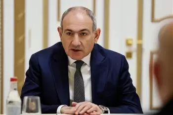 Paşinyan erməni müxalifətini “xarici emissarlar” adlandırıb