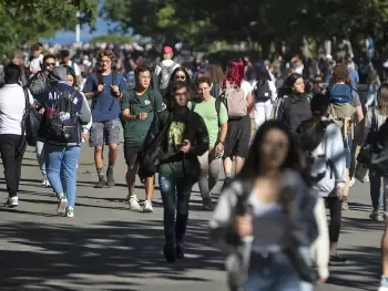 Kanadada 47 mindən çox xarici tələbə yoxa çıxıb