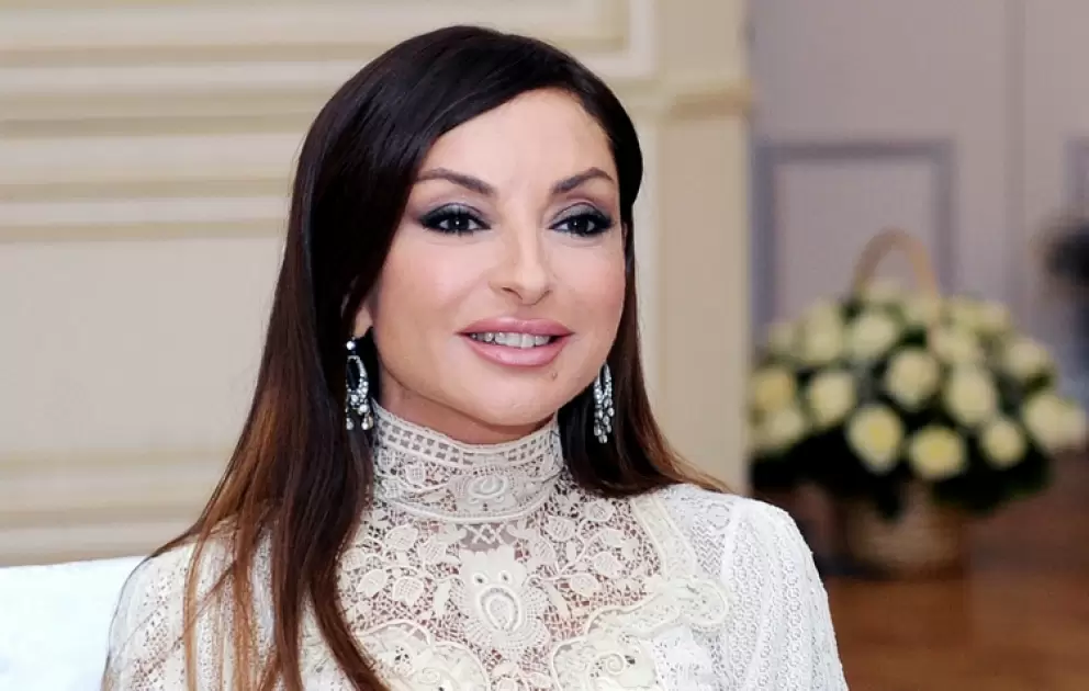 Birinci vitse-prezident Mehriban Əliyeva Konstitusiya Günü münasibətilə paylaşım edib