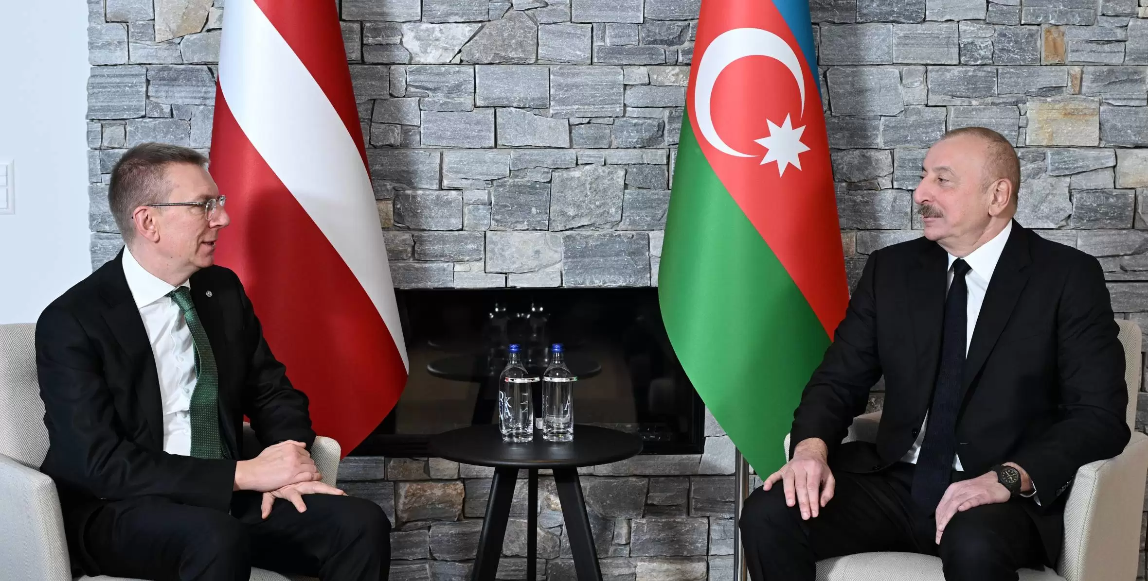 Prezident İlham Əliyev latviyalı həmkarını təbrik edib