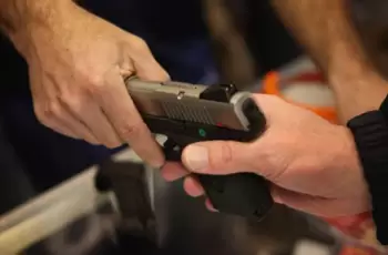 Batumidə odlu silah satan Türkiyə vətəndaşları həbs edilib