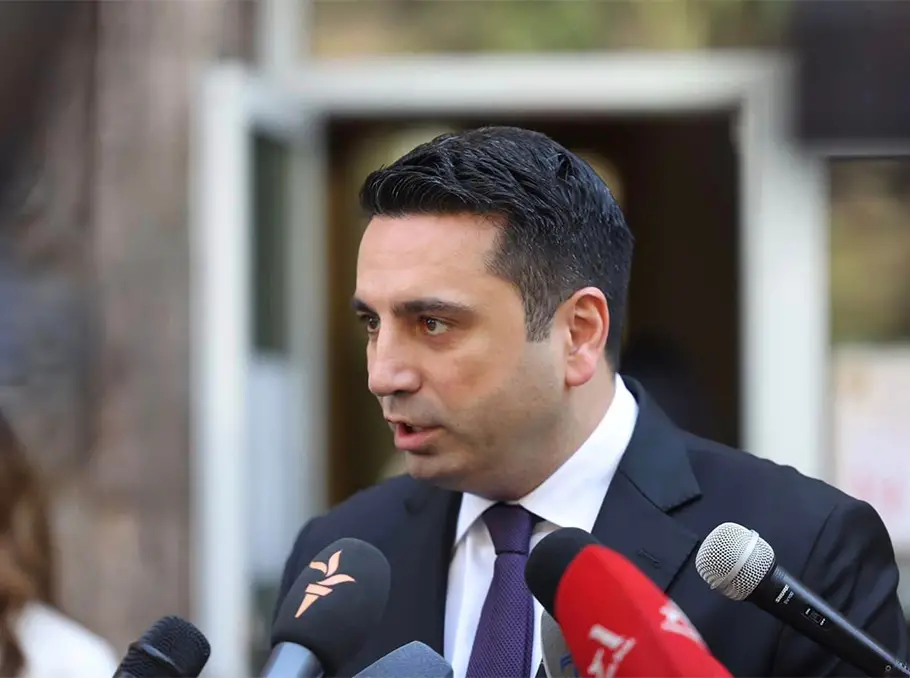 Ermənistanda hakim partiya üzvləri parlament sədrini vəzifədən uzaqlaşdırmağa çalışırlar - KİV