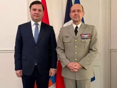 Ermənistan–Fransa müdafiə sahəsində əməkdaşlığı genişləndirmək istəyir