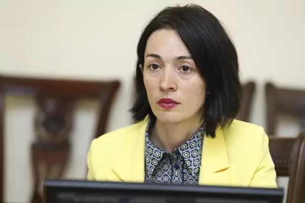 Ermənistanda orta məktəblərin buraxılış siniflərində sürücülük dərsləri keçiriləcək