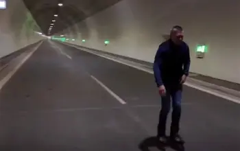 Slovakiya Baş naziri Fitso 27 ilə tikilən tuneldə konki sürüb