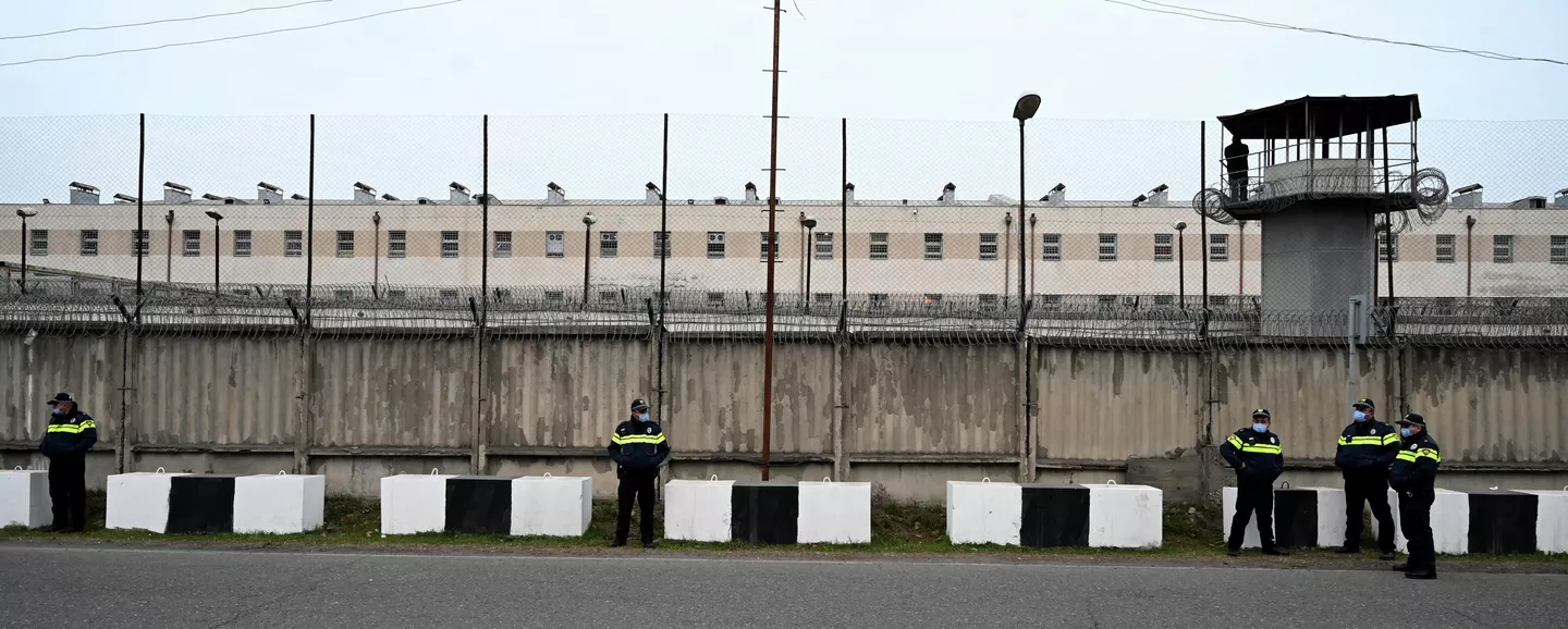 Papuaşvili: “Gürcü Maduronun özü bizdədir – Rustavi həbsxanasında”