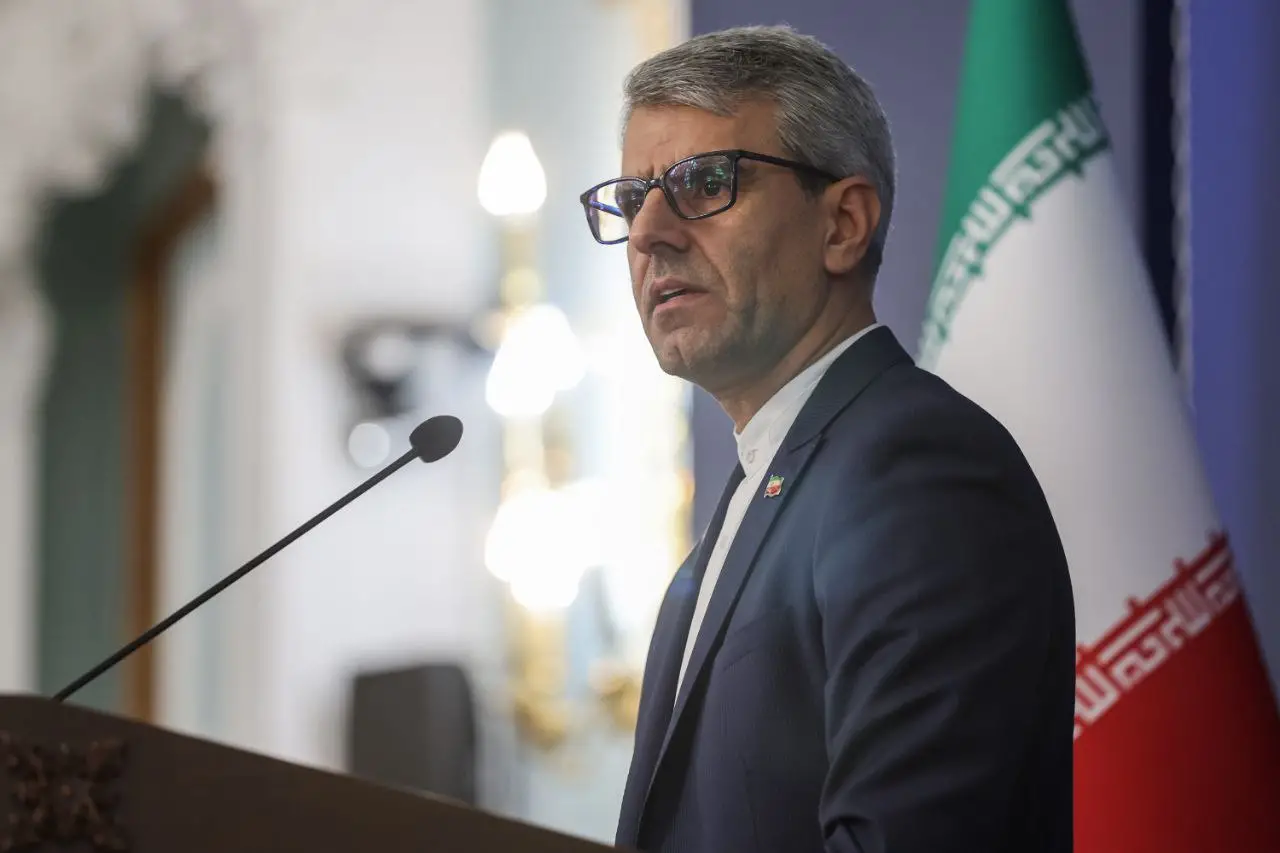 İran ABŞ Silahlı Qüvvələrinin Yaxın Şərqdəki hərəkətlərini izləyir