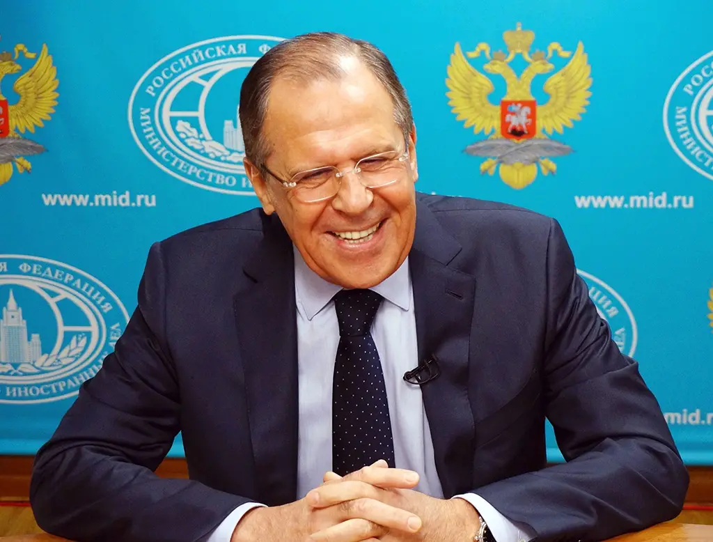 Avropa Rusiya ilə müharibəyə hazırlaşır - Lavrov