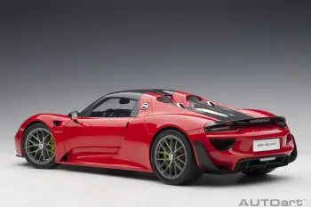 "Porsche 918 Spyder Weissach" hərracda 3,2 milyon dollara satılıb