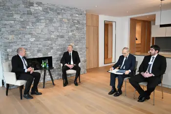 Prezident İlham Əliyev Davosda “Vestas Wind Systems” şirkətinin marketinq, kommunikasiya, davamlılıq və ictimaiyyətlə əlaqələr üzrə qrupunun baş vitse-prezidenti ilə görüşüb