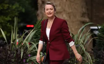 Böyük Britaniya “Sülh Şurası”na üzvlükdən imtina edib