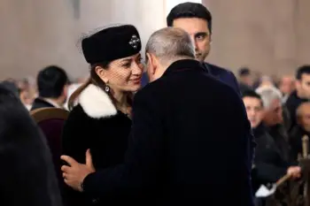 Ermənistanın birinci xanımının Milad ibadəti zamanı taxdığı zinət əşyalarının qiyməti nə qədərdir?