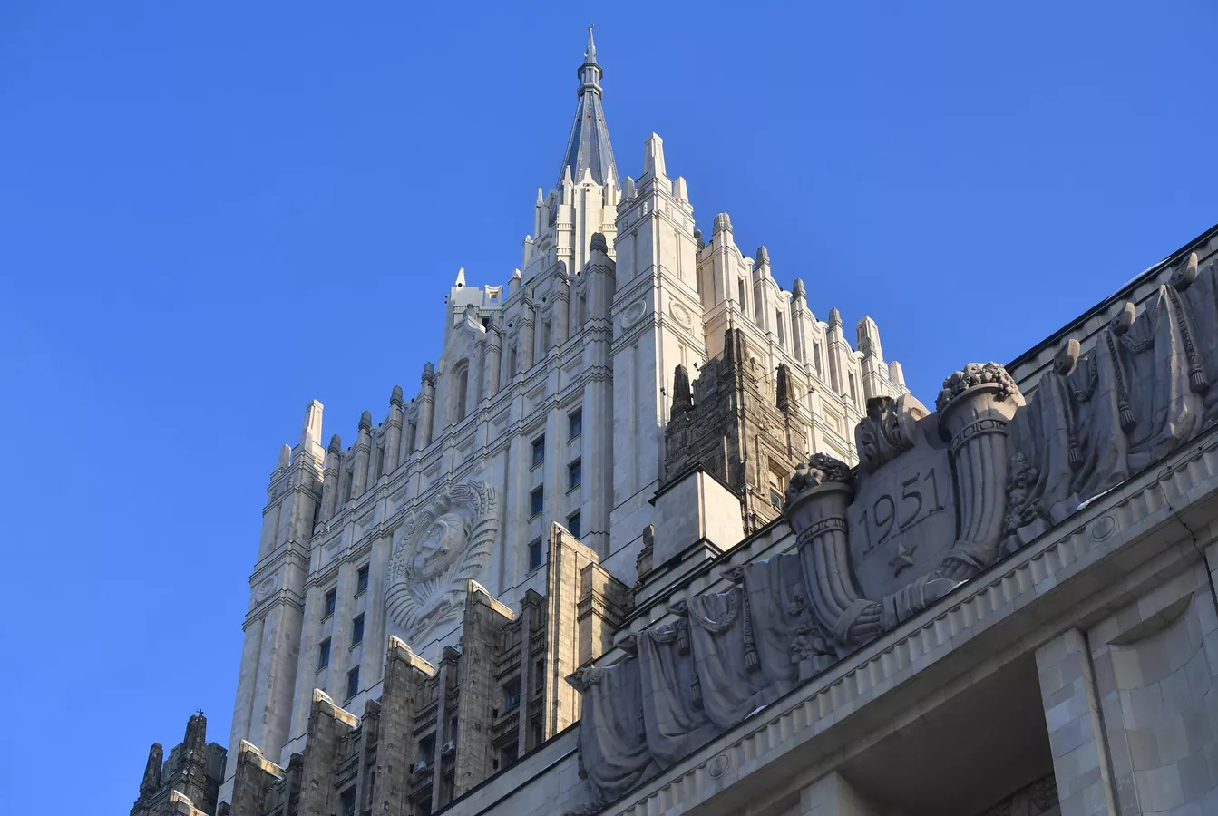 Rusiya nüvə başlıqlarının sayı üzrə öhdəlikləri dayandırdığını elan edib