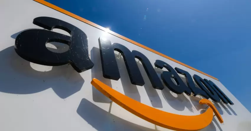 İtaliyanın vergi polisi Milanda "Amazon"un baş ofisini və KPMG-də axtarış aparıb