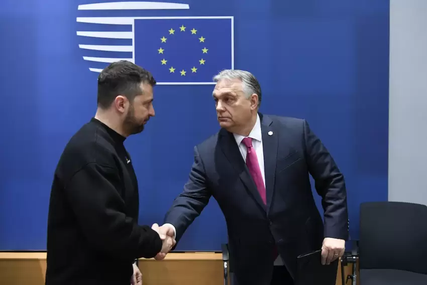 Zelenski Orbana Macarıstana neft tədarükü ilə bağlı Rusiya ilə razılığa gəlməyi tövsiyə edib